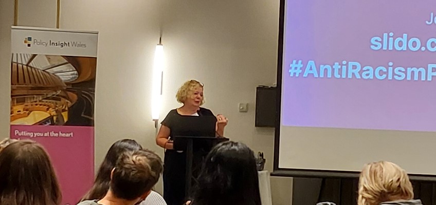 Jane Mudd talking to audience